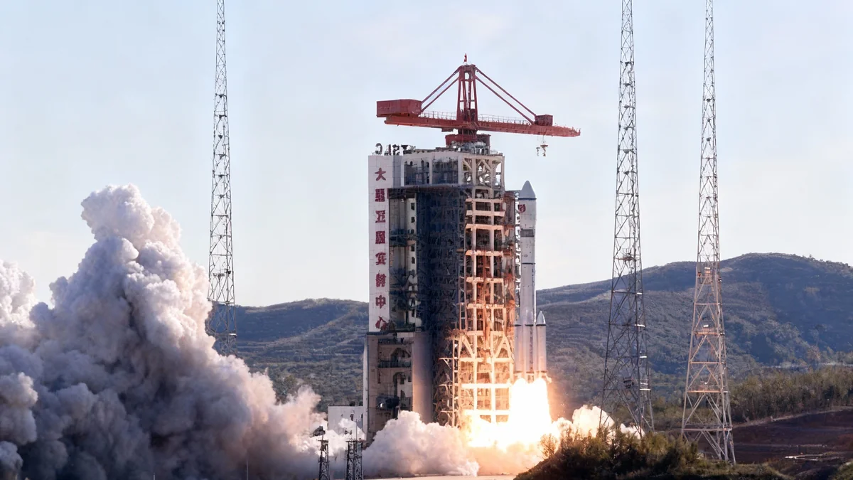 China Expands Internet Constellation with Two Weekend Launches