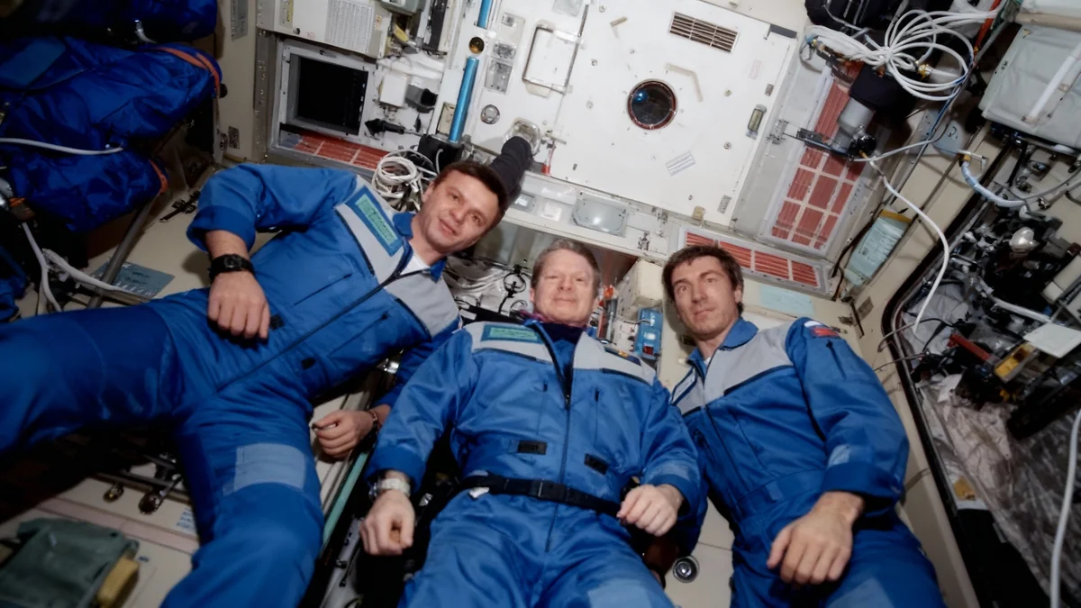 ISS Marks 25 Years of Continuous Human Presence in Orbit